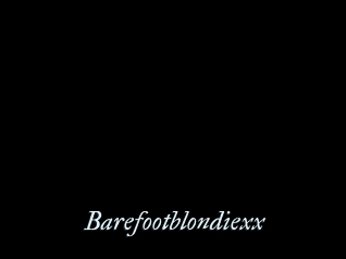 Barefootblondiexx